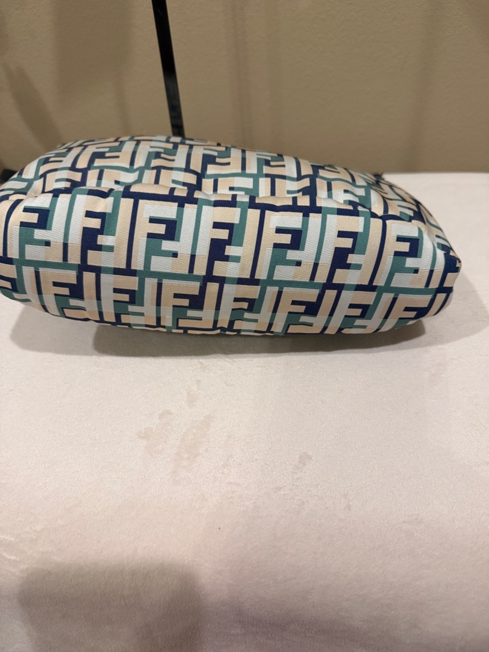 Fendi Teal-White FF Logo Crossbody Bag with Black Strap - Picture 4 of 8